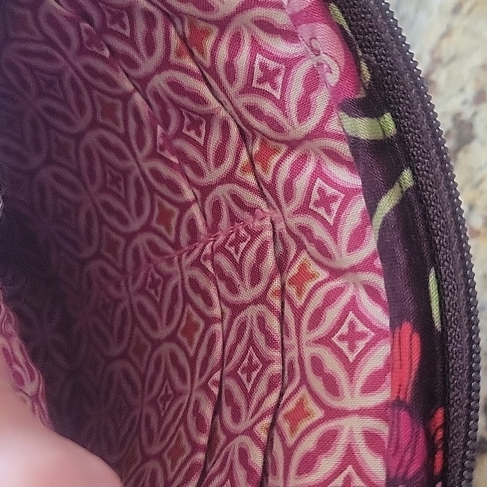 Vera Bradley small crossbody 🛍️ bag - Picture 8 of 16